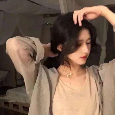 背鸭子的男孩